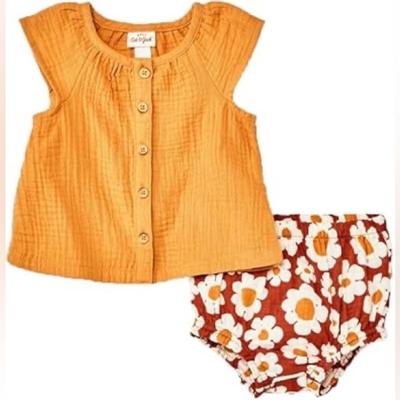 Cat & Jack 5 Piece Spring/Summer Bundle- Size 3-6M - Picture 4 of 10